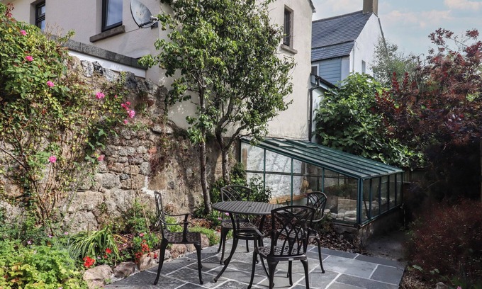 Chagford Cottage | The Cottage on The Square