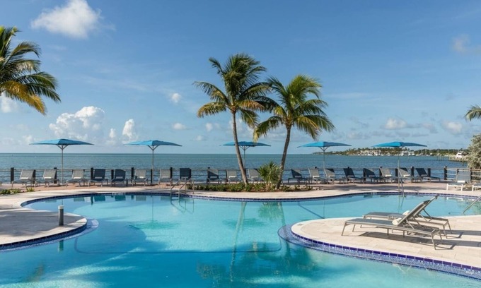 Islamorada Hotel | The Cove, Age 21 Plus, Junior Suite, 1 King, Ocean view, Balcony