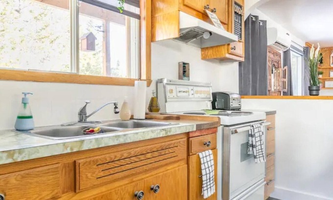 Val David Ski Chalet | The Cozy Cabin: Escape to Serenity&Tranquility Surrounded by Nature's Splendour