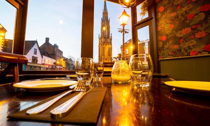 Glastonbury Hotel | The Crown Hotel