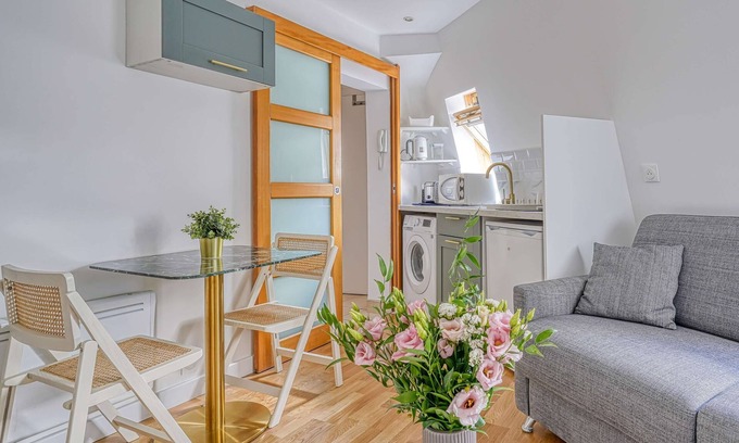 Quartier du Faubourg-Montmartre Apartment | The Cute - Near Haussman