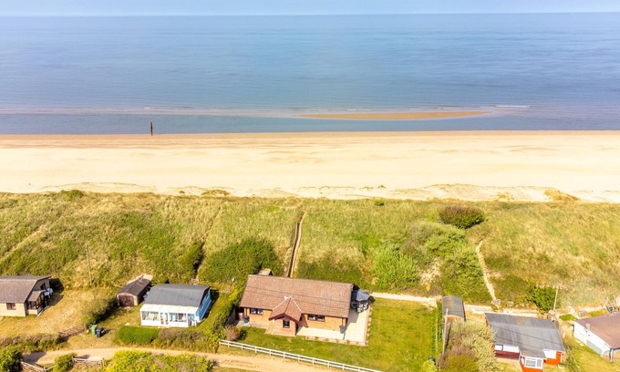 Irstead Apartment | The Den, Eccles-on-Sea, Norfolk