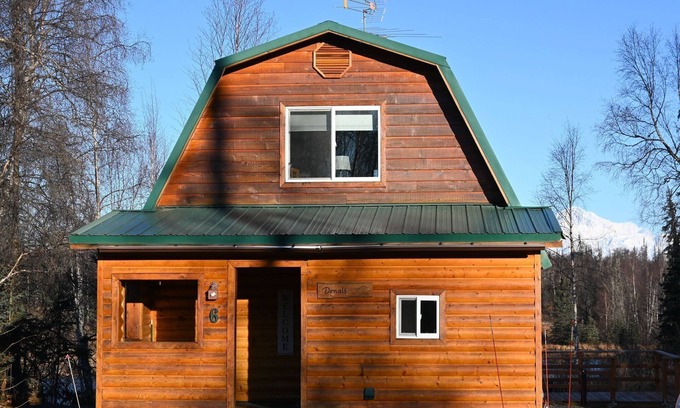 Trapper Creek Cabin | The Denali View Cabin