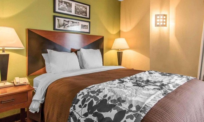 Central Oklahoma City Hotel | The Douillet by Demeure Hotels