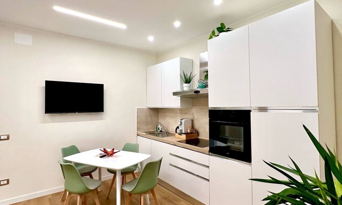 Savona Apartment | The Dream Apartment Green, Savona with AC, WiFi