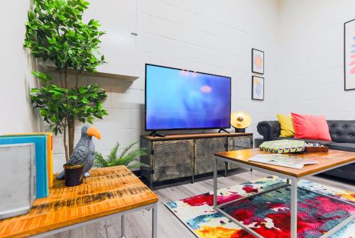 Hackney Wick Apartment | The DreamArt Warehouse