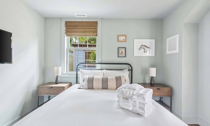 Cannonborough Elliotborough Apartment | The Duncan House | Revival St Collection