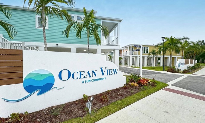 Jensen Beach House | The Eagles Nest - Intracoastal Gem in Downtown Jensen Beach