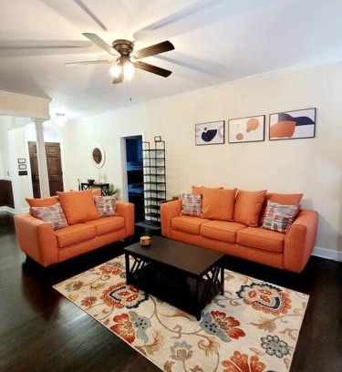 Huntcliff House | The Elizabeth
