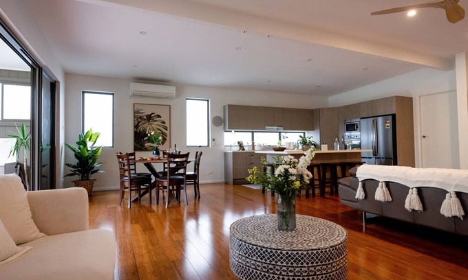 Kilaben Bay House | The Emerald Bower