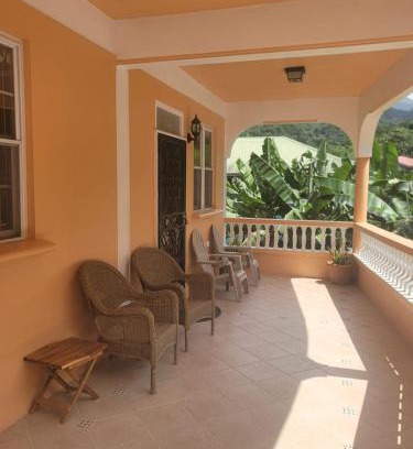 Roseau House | The Escape