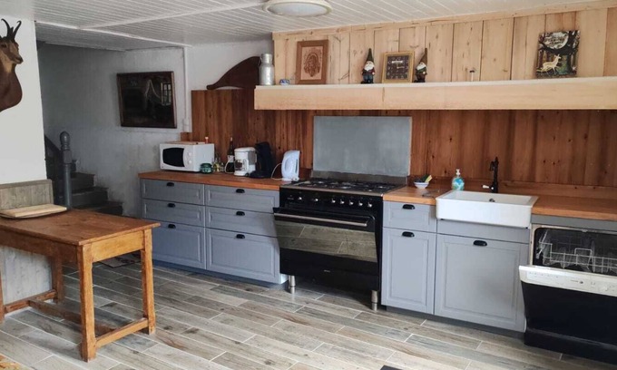 Querigut House | The family home: Le Gîte des Nains, The family home: La Rende