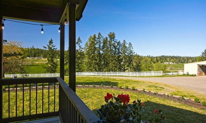 Port Angeles House | The Farm Cottage at Freshwater Bay