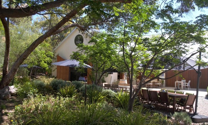 Whites Valley Bed & Breakfast | The Farm Willunga