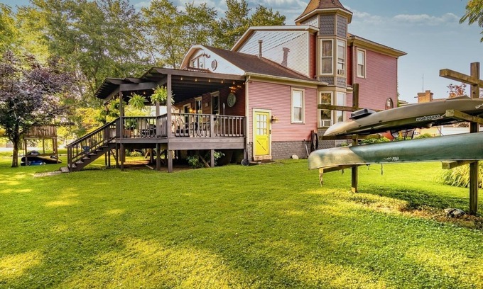 Nelsonville House | The Farrow House- Canoe, Bike, Hike, Historic, Hocking Valley Railroad,
