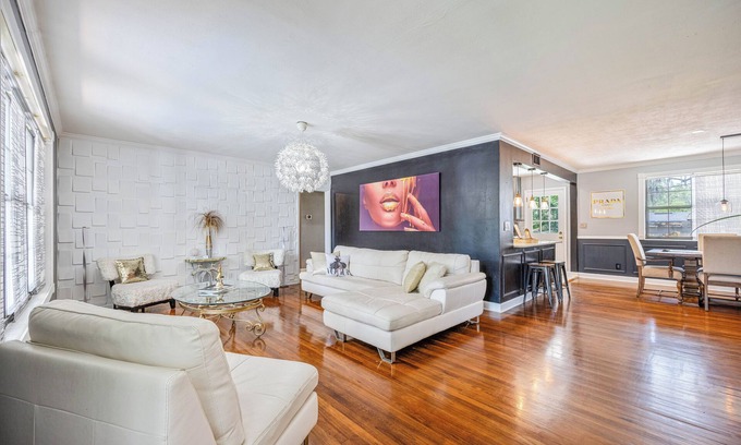 Southside House | The Fashion House by the Epping Forest