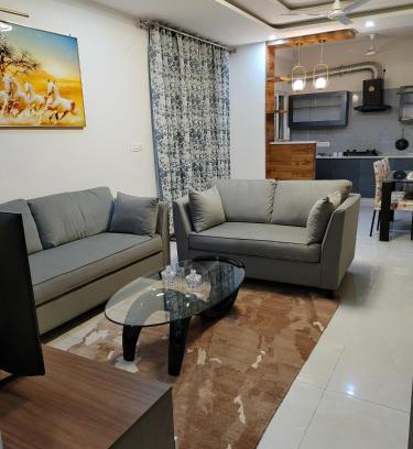 Bullawala Apartment | The feathers