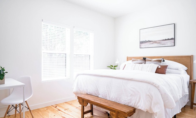 Brenham Cottage | The Fig Tree Cottage in Brenhamn20 min to Roundtopn5 min to Blinn and TownCenter