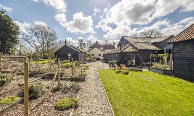 Halesworth House | The Firs