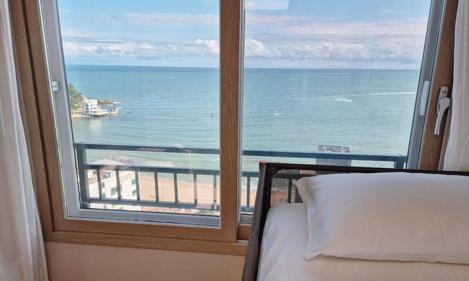 Haeundae Apartment | The First Ocean Songjung