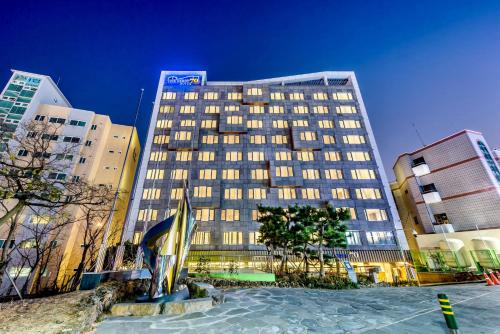 Seogwipo City Hotel | The First70 Hotel