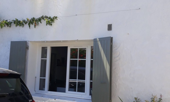 La Flotte House | THE FLEET IN RE classified *