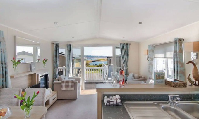 Wyke Regis House | The Fleet Retreat - Fleet Lagoon - Weymouth, Dorset