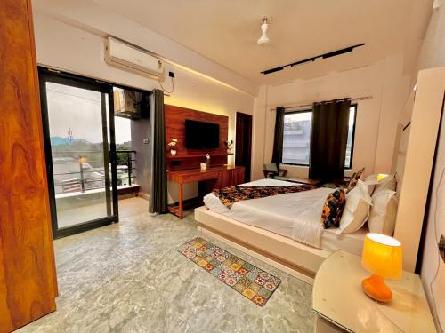 Haridwar Hotel | The Four Season - A boutique Wellness Cottage by Aura in Haridwar
