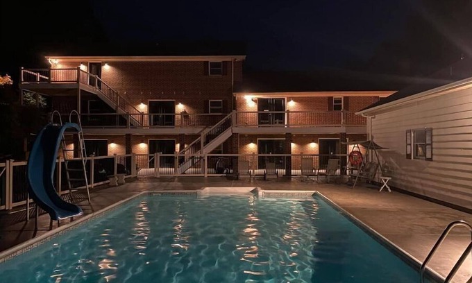 Ruckersville House | The Franklin Estate - Suite B-Private Apt-King Bed