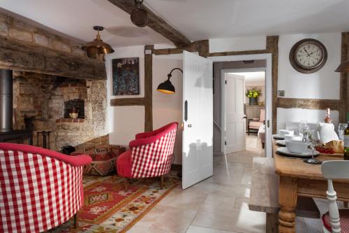 Cow Honeybourne House | The Gables