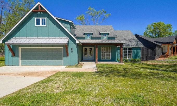 Afton House | The Gallery of Monkey Island [ WITH 28x14 BOAT SLIP]