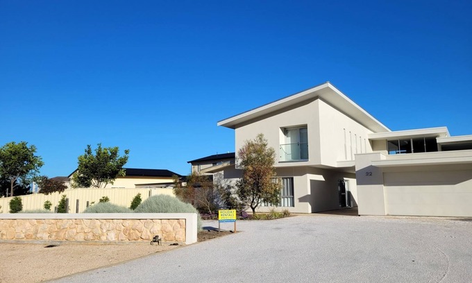 Port Vincent Hotel | The Glass House, Port Vincent