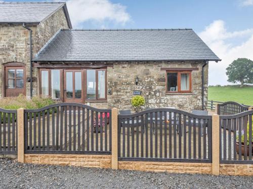 Welshpool House | The Granary