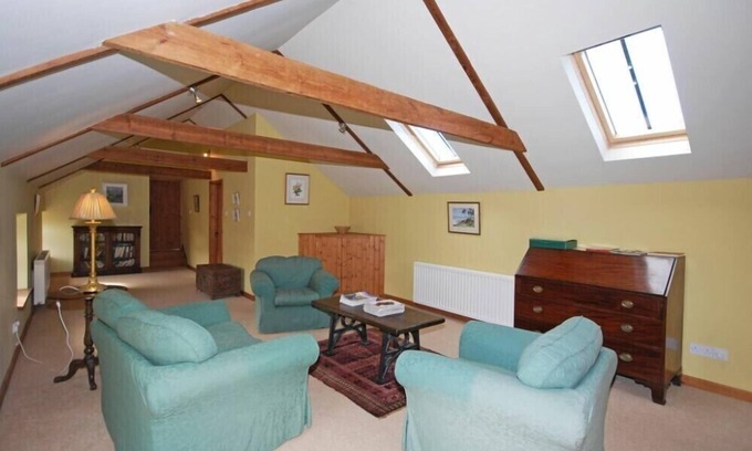 Chathill Cottage | THE GRANARY, pet friendly, with a garden in Newton-By-The-Sea