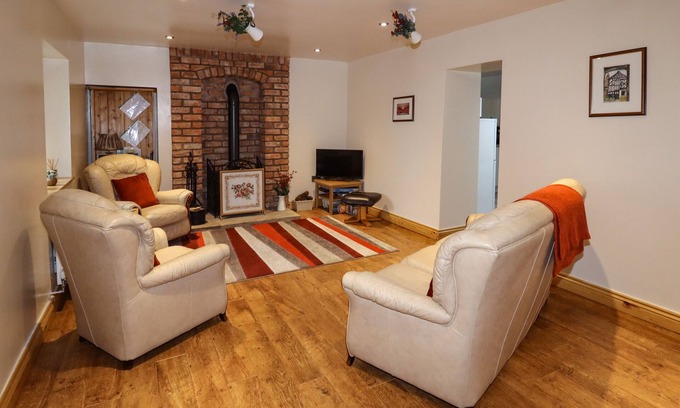 Tunstall Cottage | The Granary