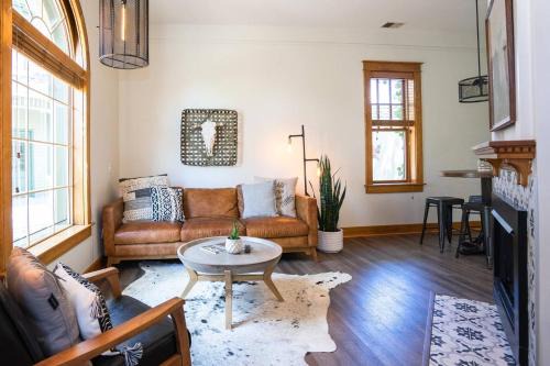Five Points Apartment | The Grand Curtis