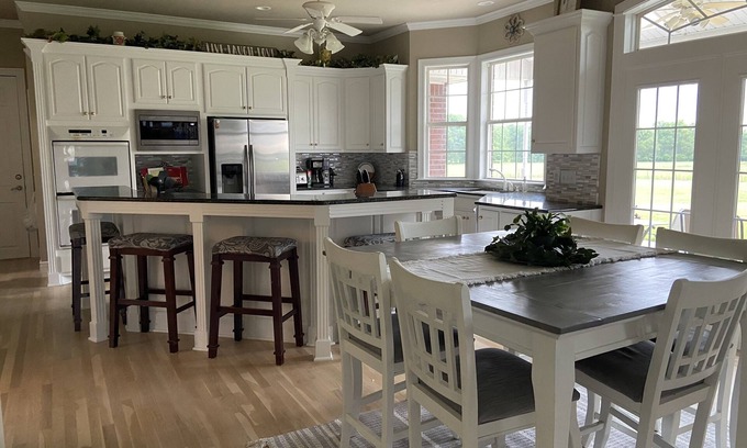 Vinita House | The Grand Getaway
