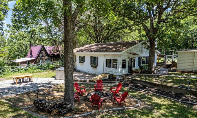 Tia Juana House | The Grand Lake Hideaway