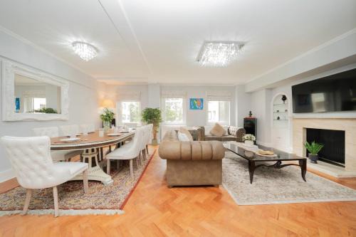 St James Apartment | The Grande Mayfair Apartment