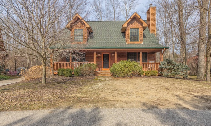 Saugatuck Cabin | The Great Escape - Cabin with shared pool access