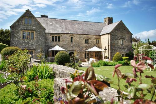 Bridgend Hotel | The Great House Hotel