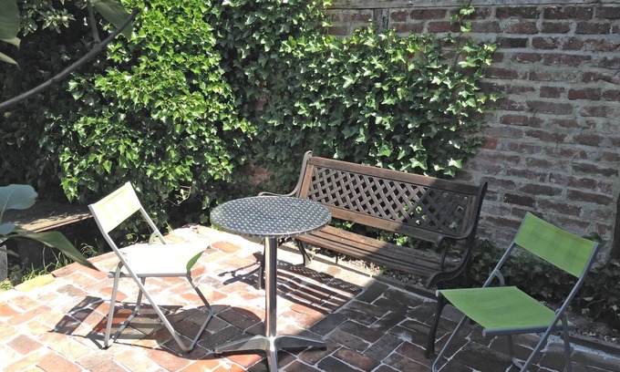 Bad Wilhelmshoehe House | tHE GREEN HOUSE - an apartment in Kassel /Wilhelmshöhe
