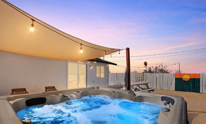 Twentynine Palms House | The Green Palm 1 Bed · Pool, Hot Tub, PetFriendly