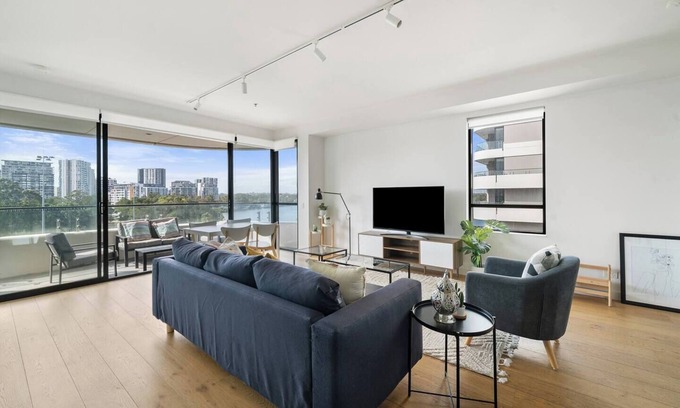 Arncliffe Apartment | The Grove Convenient Riverside Living