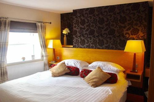 Knaresborough Hotel | The Groves Inn
