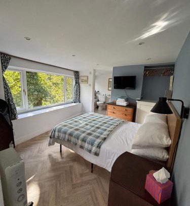 Saint Mary House | The Guest Room at Champs Cottage