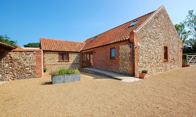 Thursford House | The Hay House - Four Bedroom House, Sleeps 7