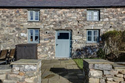 Pistyll House | The Haybarn Cottage, Nefyn Bay