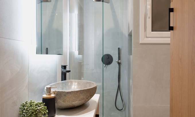 Filopappou Apartment | The Heart Of Athens