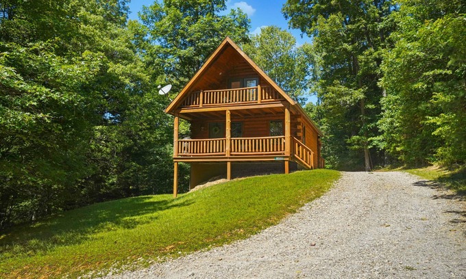 Carbon Hill Cabin | The Hemlock Cabin | Hocking Hills